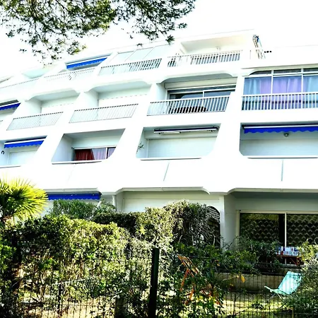 Studio-cabine 4 Pers, Terrasse, Jardin, Parking, Animaux Admis - Fr-1-731-99 * Le Grau-du-Roi